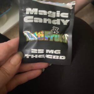 Recensione cliente Magic Candy - Bonbons THC con foto - Spliff