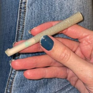 Recensione cliente Spinelli di CBD pre-rollati - White Widow con foto - Spliff
