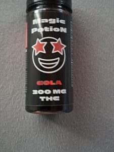 Recensione cliente Sciroppo di THC - Pozione magica con foto - Spliff
