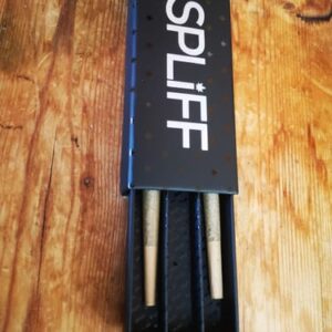 Recensione cliente Scatola da 3 spinelli CBD pre-rollati - Amnesia con foto - Spliff