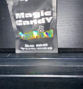 Recensione cliente Magic Candy - Bonbons THC con foto - Spliff