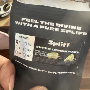 Recensione cliente Super Lemon Haze con foto - Spliff