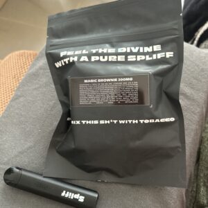 Recensione cliente Magic Brownie - Space Cake THC con foto - Spliff