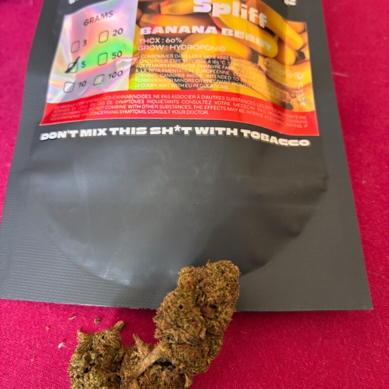 Click to view full screen Recensione cliente Banana Berry con foto - Spliff