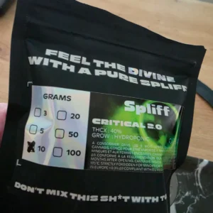 Recensione cliente Critical con foto - Spliff