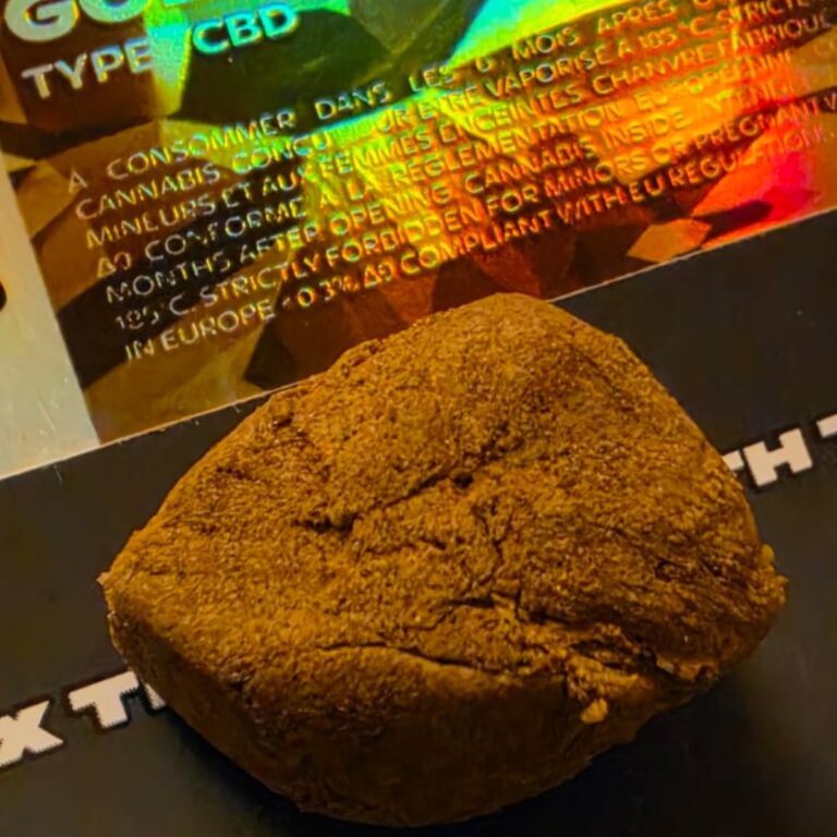 Click to view full screen Recensione cliente Golden Hash con foto - Spliff
