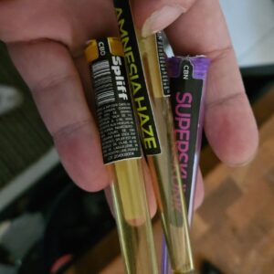 Recensione cliente Spinelli pre-rollati al CBD - Amnesia con foto - Spliff