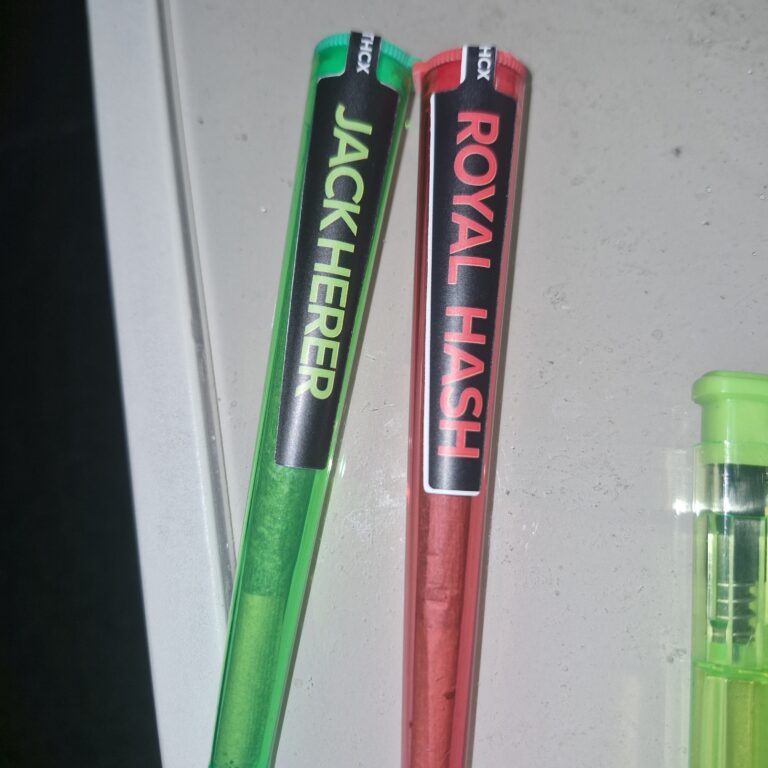 Recensione cliente Spinelli THCX pre-rollati - Royal Hash con foto - Spliff