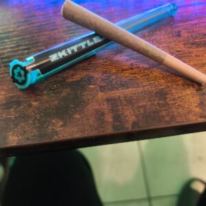 Recensione cliente Spinelli THCX pre-rollati - Zkittlez con foto - Spliff
