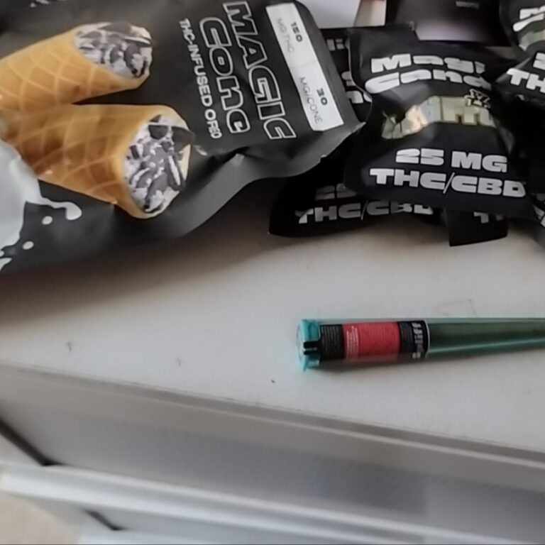 Click to view full screen Recensione cliente Magic Cone - Space Cioccolato con foto - Spliff