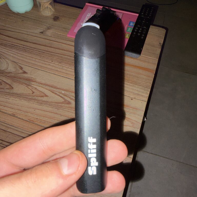 Click to view full screen Recensione cliente Magic Vape con foto - Spliff