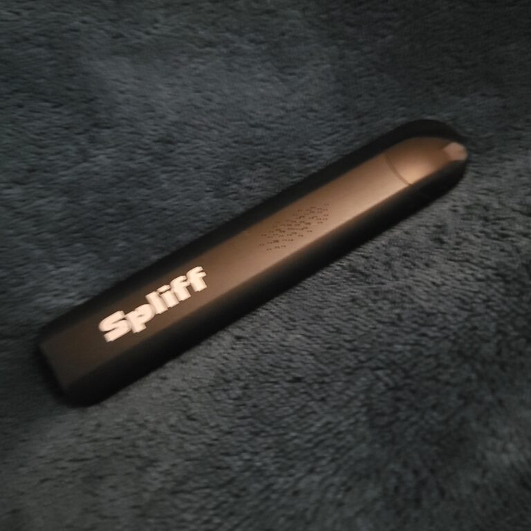 Click to view full screen Recensione cliente Magic Vape con foto - Spliff