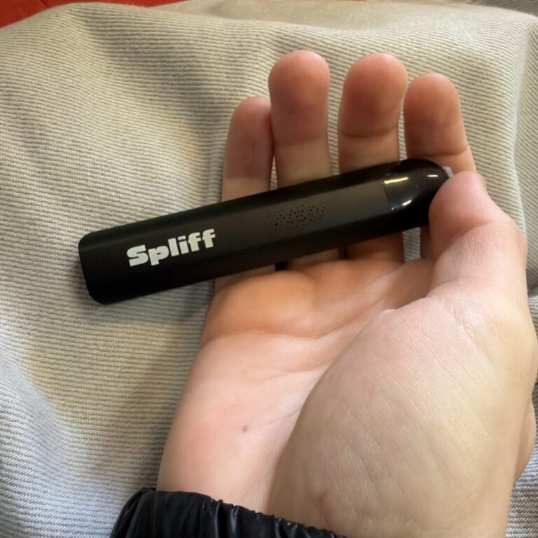 Click to view full screen Recensione cliente Magic Vape con foto - Spliff