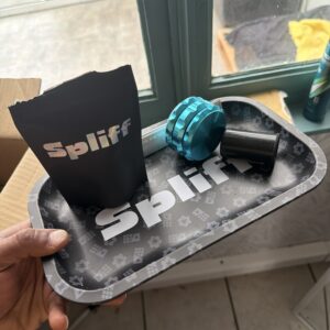 Recensione cliente Vassoio per spinelli con foto - Spliff