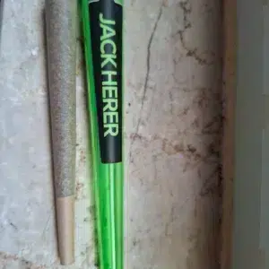Recensione cliente Spinelli THCX pre-rollati - Jack Herer con foto - Spliff