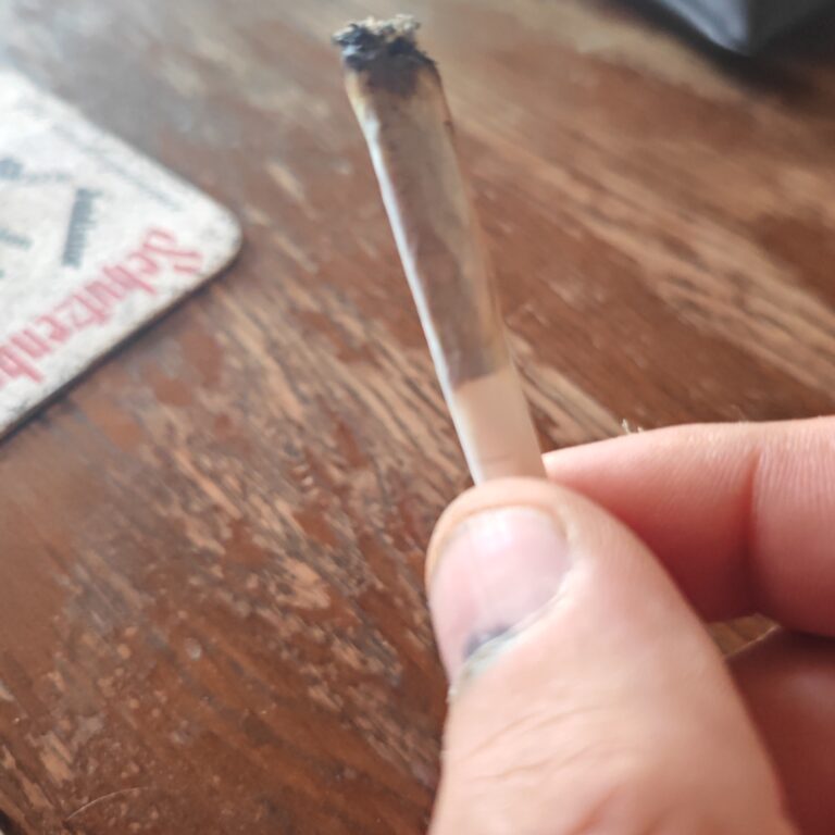 Click to view full screen Recensione cliente Sapphire con foto - Spliff