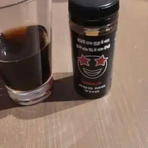 Recensione cliente Sciroppo di THC - Pozione magica con foto - Spliff